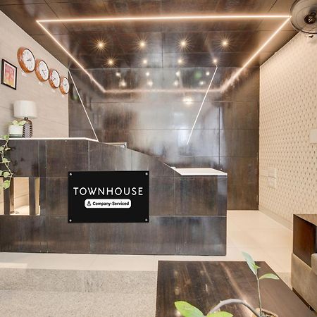 Super Townhouse Hbr Layout Bangalore Extérieur photo