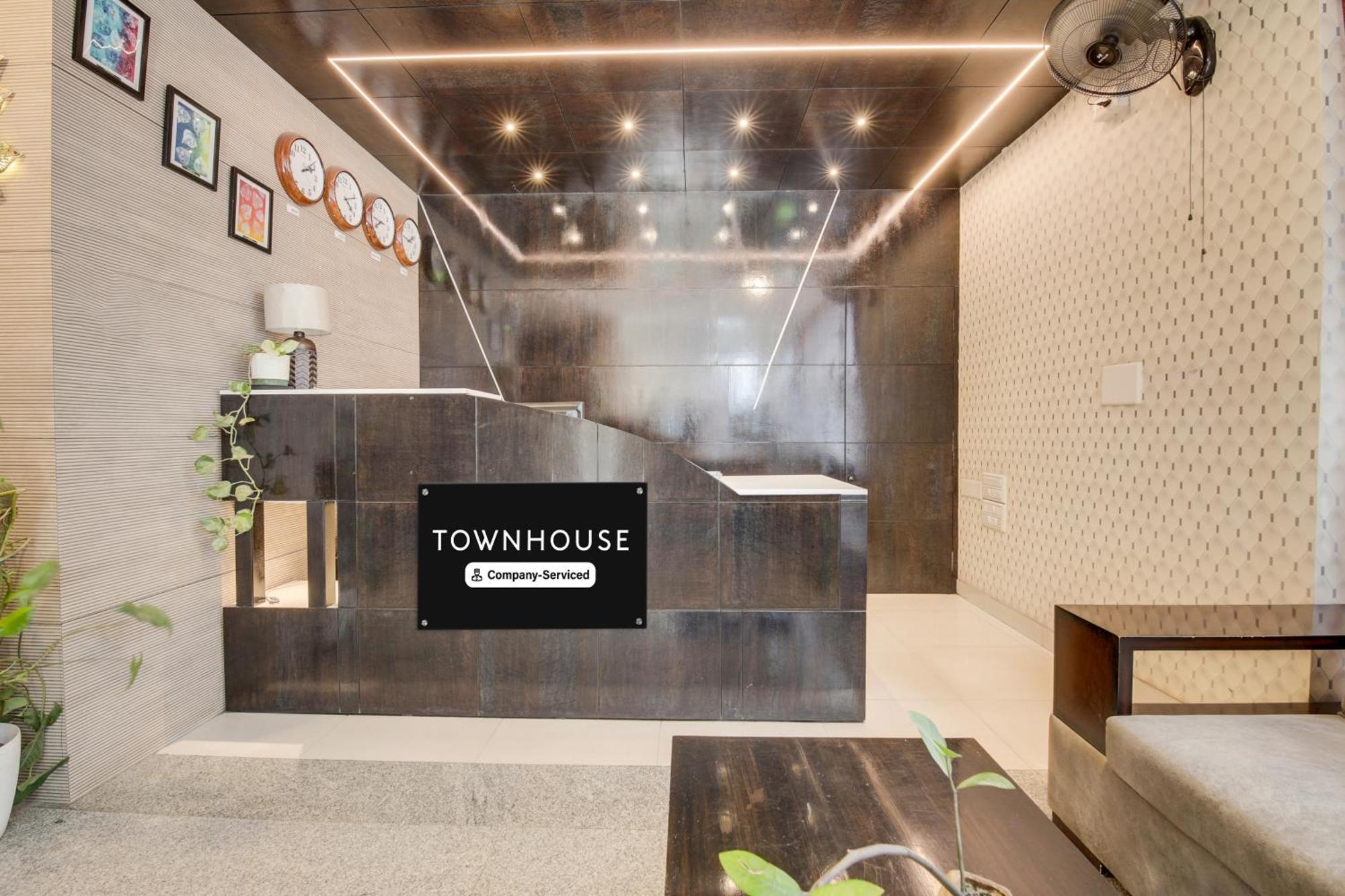 Super Townhouse Hbr Layout Bangalore Extérieur photo