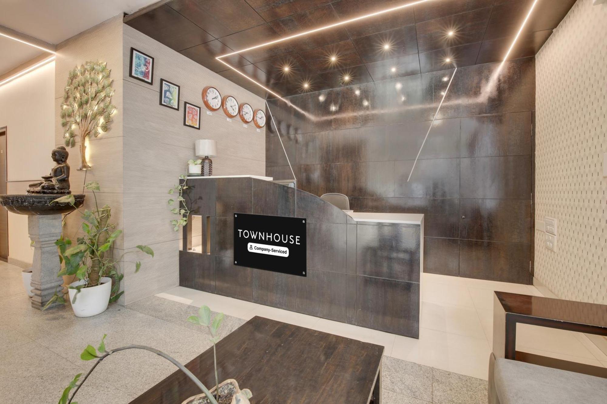 Super Townhouse Hbr Layout Bangalore Extérieur photo