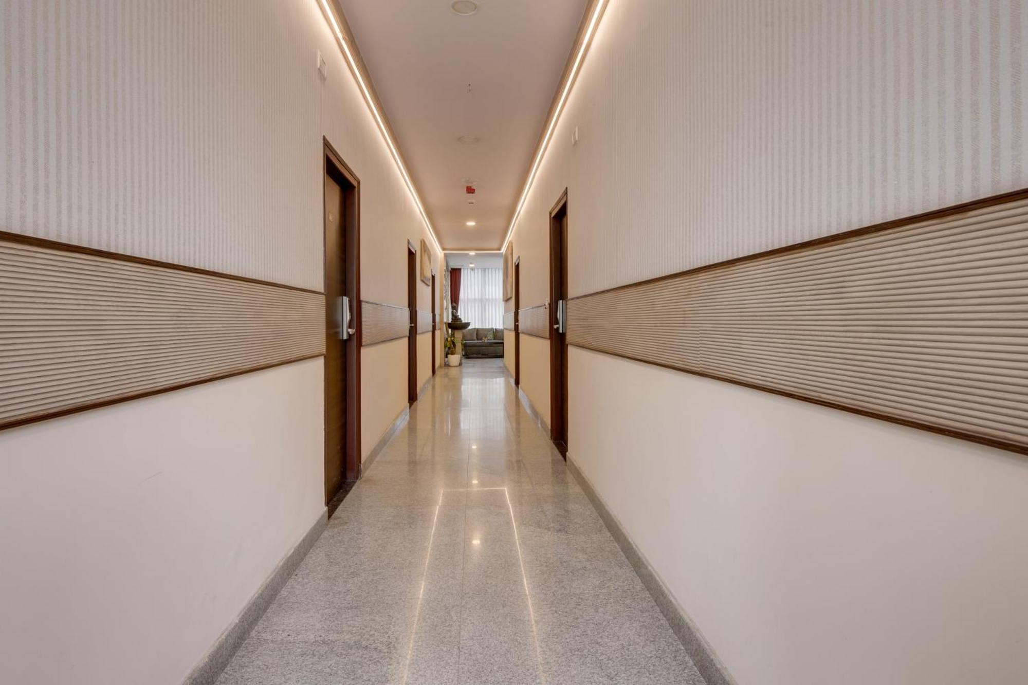 Super Townhouse Hbr Layout Bangalore Extérieur photo