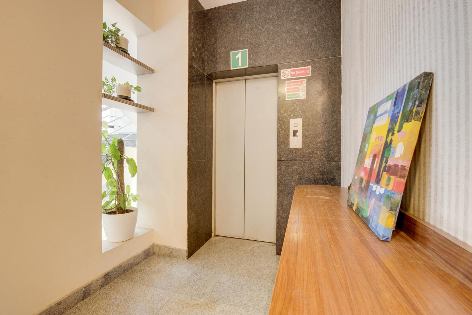Super Townhouse Hbr Layout Bangalore Extérieur photo