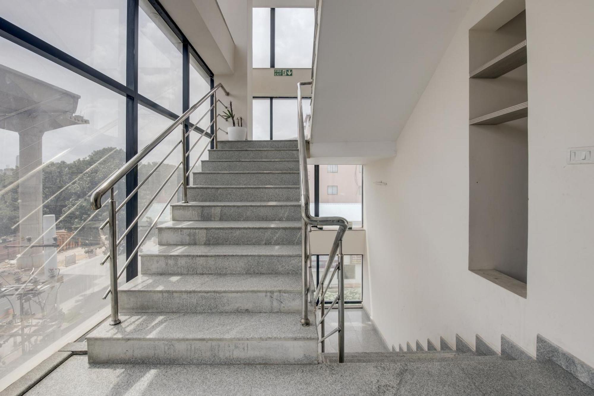 Super Townhouse Hbr Layout Bangalore Extérieur photo