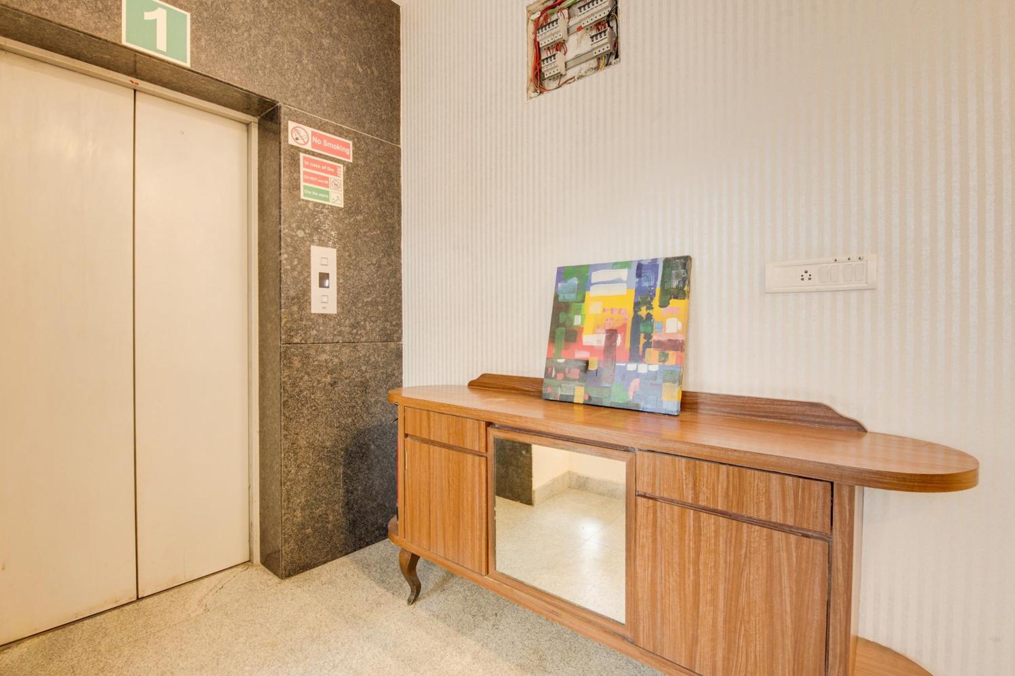 Super Townhouse Hbr Layout Bangalore Extérieur photo